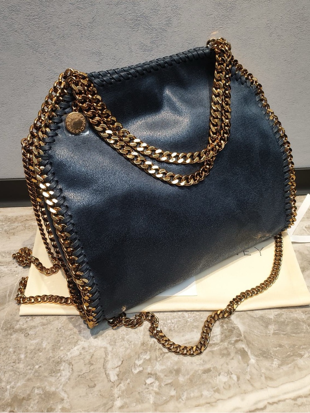 Stella McCartney Navy Falabella Shaggy Deer Chain Shoulder Bag - Picture 2 of 6